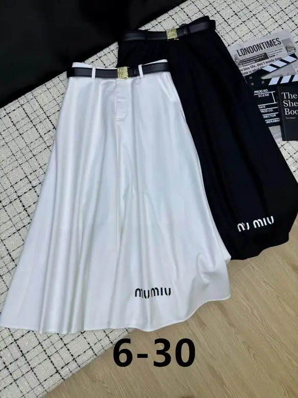 MiuMiu S-XL 63